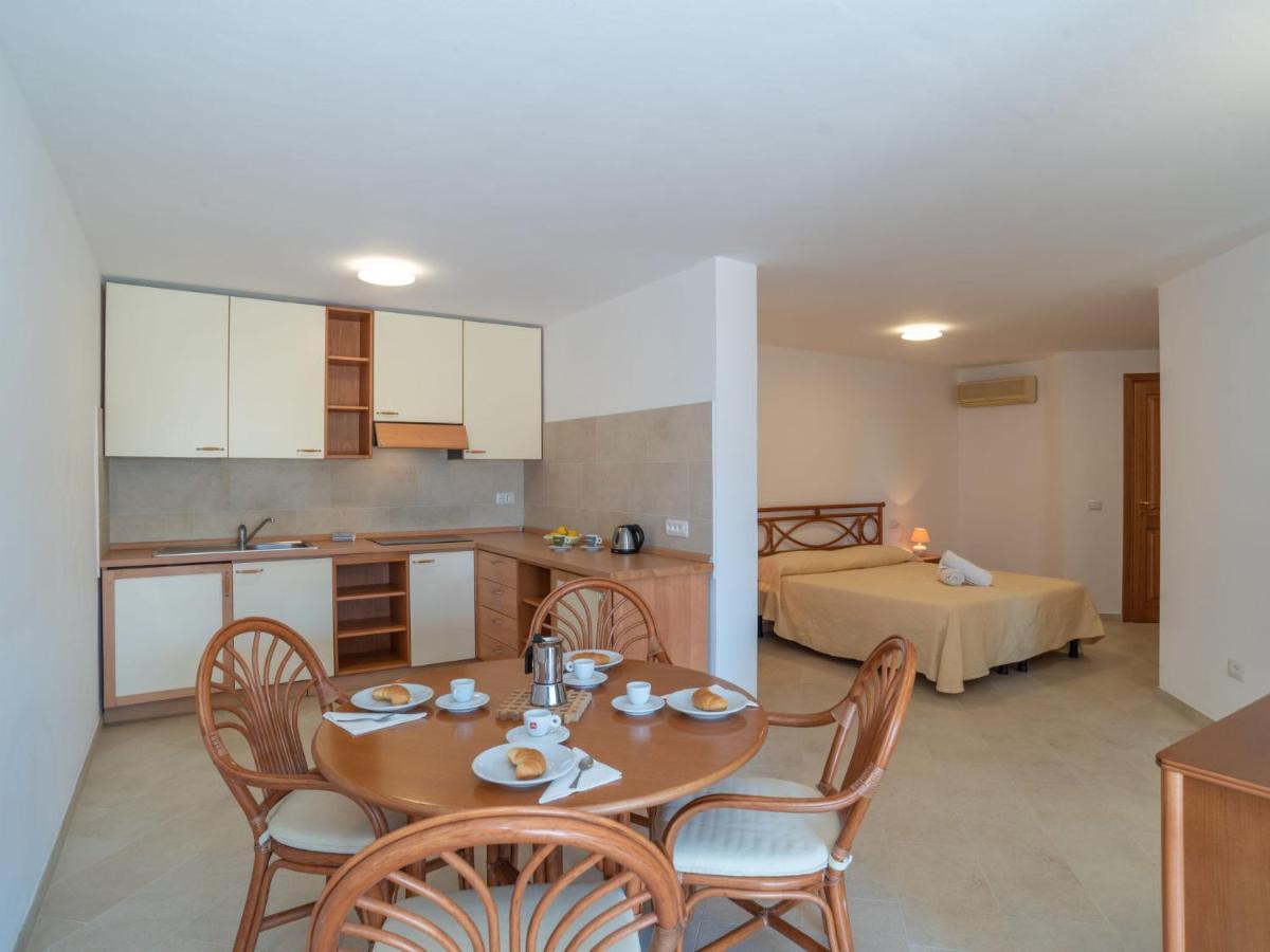 Holiday Home Corbezzolo 7 - Vista Village By Interhome Порто Сан Паоло Екстериор снимка
